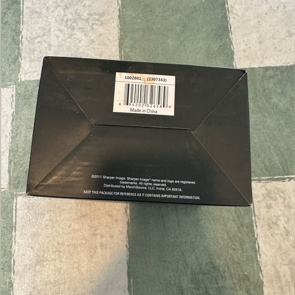 New Sharper Image Black Sound Machine with Star Projection - Picture 6 of 7